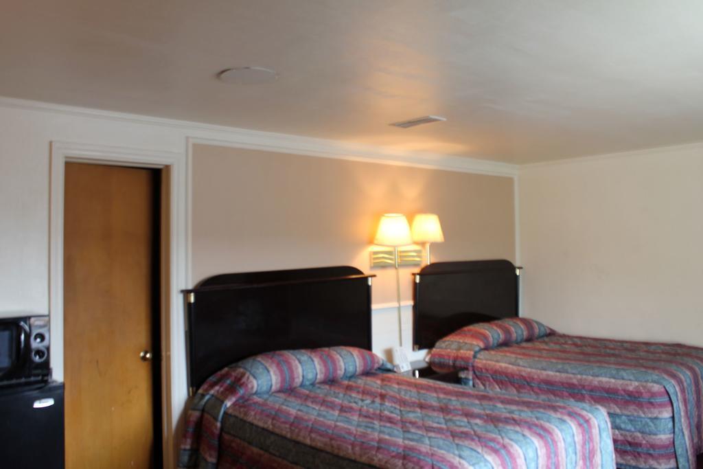 Super 7 Motel Колумбія Номер фото